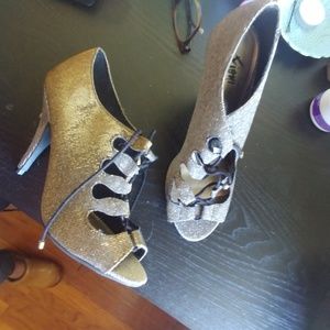 Iridescent Color Changing Lace Up High Heel